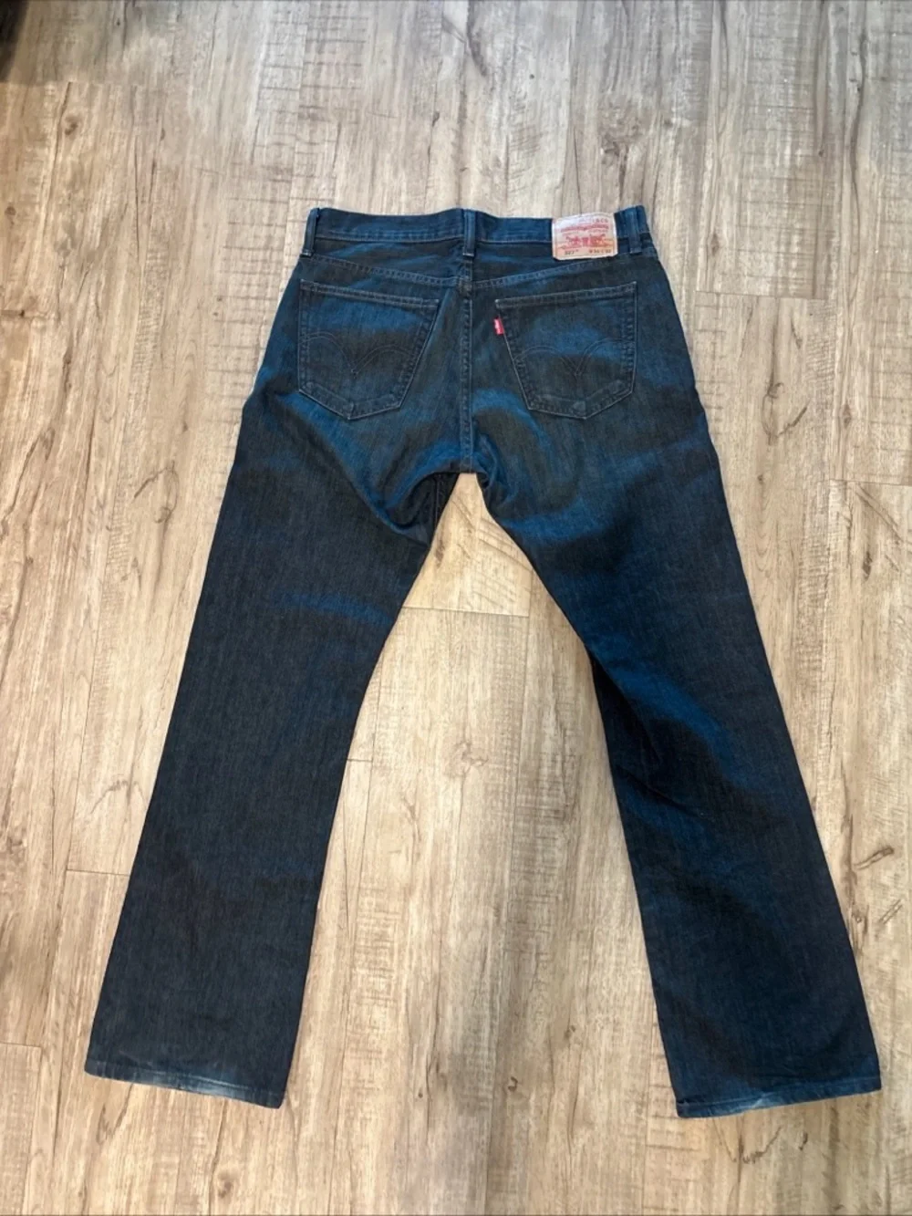 Vintage 527 Levi’s 34/32 bootcut bottillion Men's Jeans in Dark Blue Denim - Picture 2 of 8